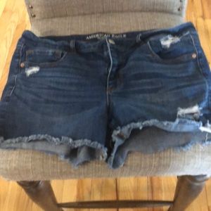 American Eagle mid rise midi shorts